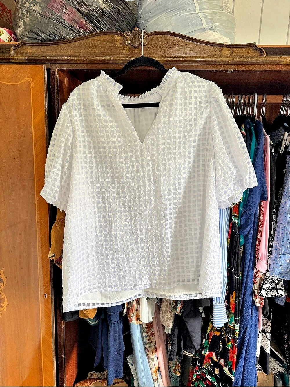 Sugar Lips Geometric White Blouse Size XL